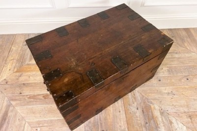 Coffee Table Pine Chest